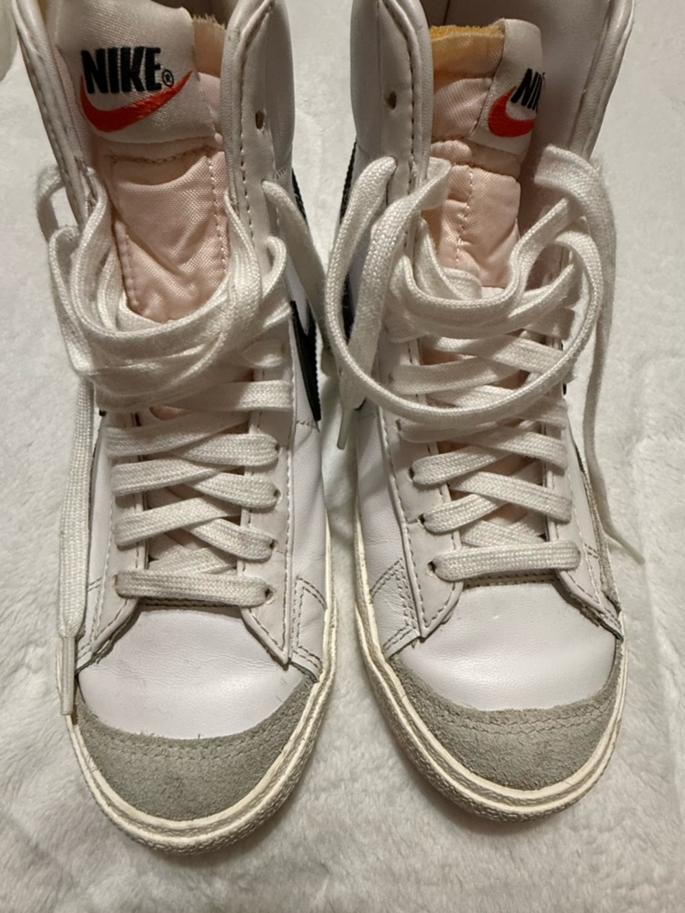 Nike Blazer Mid White trainer High-Top Sneakers and Gray Suede Toe Caps
